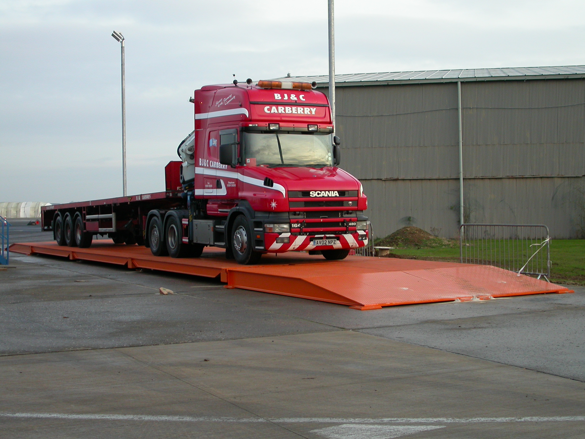 How Much Does A Semi Truck Weigh With A Full Load How Much Does A Semi Truck Weigh With A Full Load